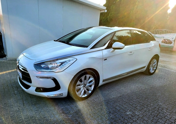 Citroen DS5 cena 44900 przebieg: 179000, rok produkcji 2013 z Uniejów małe 781